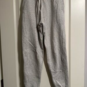 Lululemon women’s Gray Sweatpants